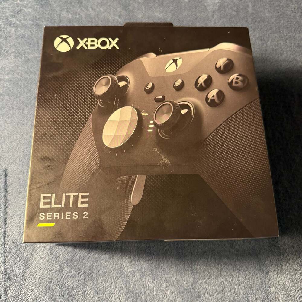 Microsoft Xbox Elite Wireless Controller Series 2 - Black with Case and Box